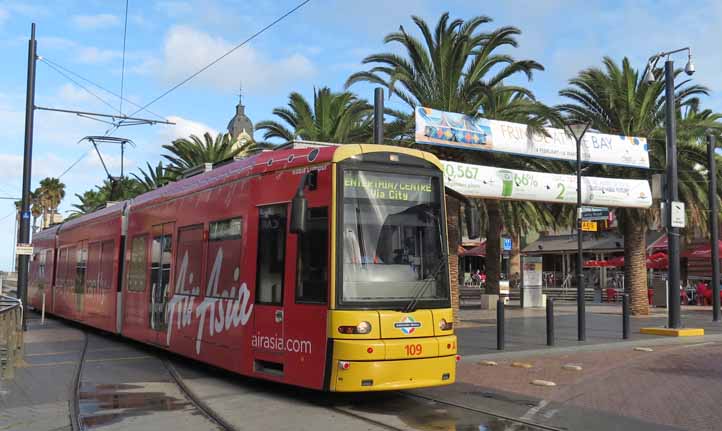 Adelaide Metro Bombardier tram 109
